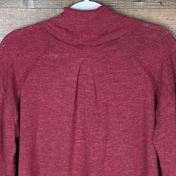 We The Free People Split Back Turtleneck Top Long Sleeve Brick Red Size Medium - Picture 8 of 11